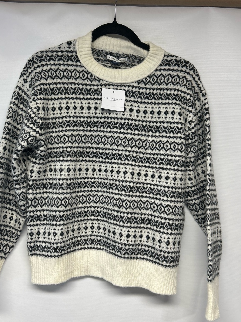 American Eagle Outfitters White and Black Fair Isle Pullover
